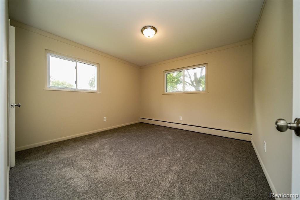 46269 HULING Street, Shelby Twp, MI 48317 — Photo 31