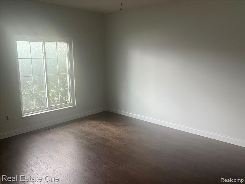41416 N SPICEMILL Drive E, Sterling Heights, MI 48314 — Photo 10