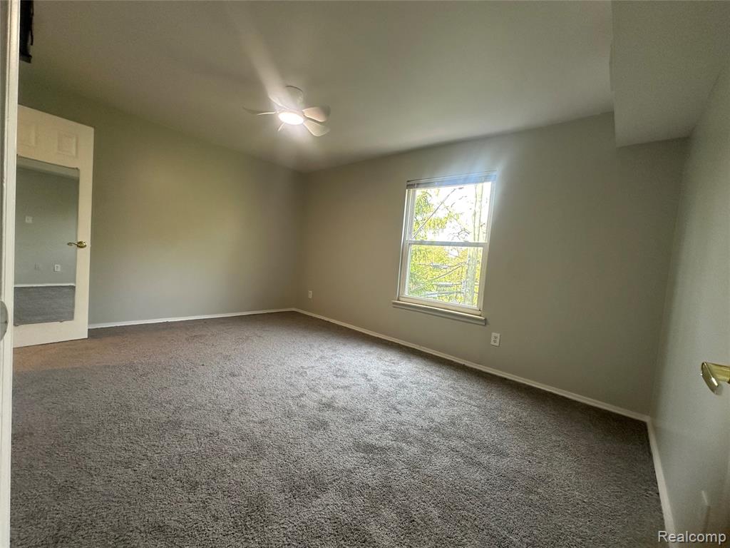 509 E University Drive, Rochester, MI 48307 — Photo 9