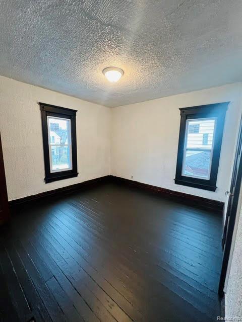 7720 E Canfield Street, Detroit, MI 48214 — Photo 8