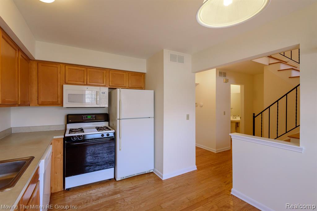 2748 Page Avenue, Ann Arbor, MI 48104 — Photo 4
