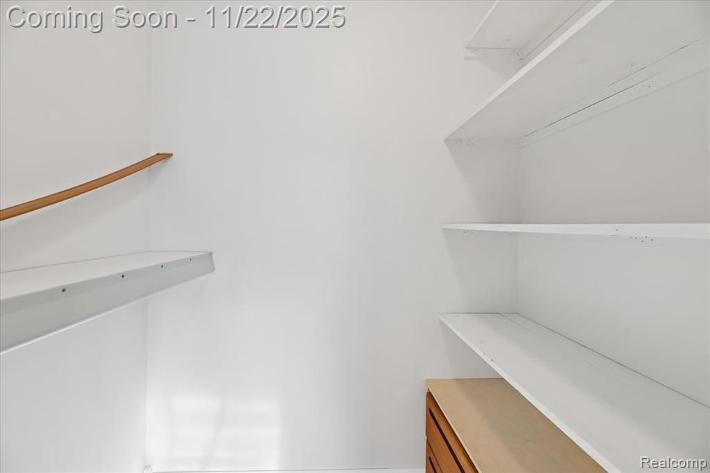 4196 Lotus Drive, Waterford, MI 48329 — Photo 27
