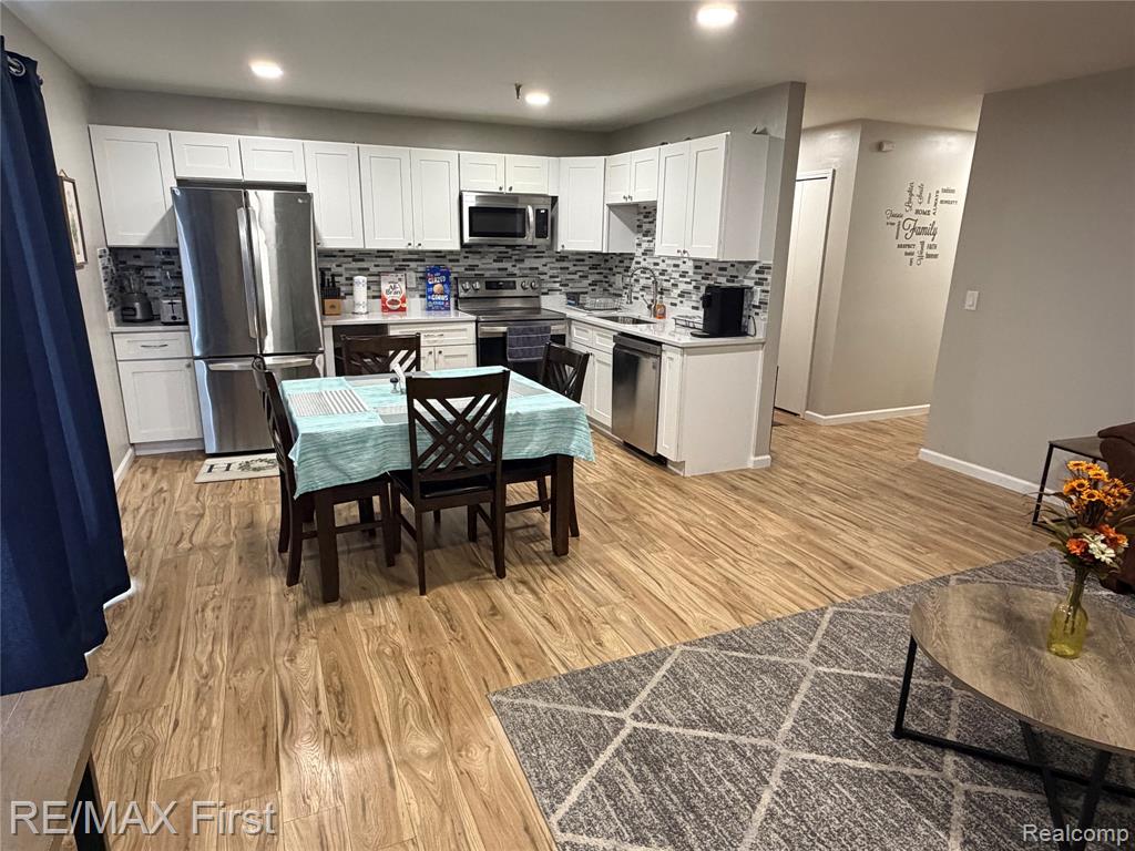 286 E. 13 MILE Road, Madison Heights, MI 48071 — Photo 4