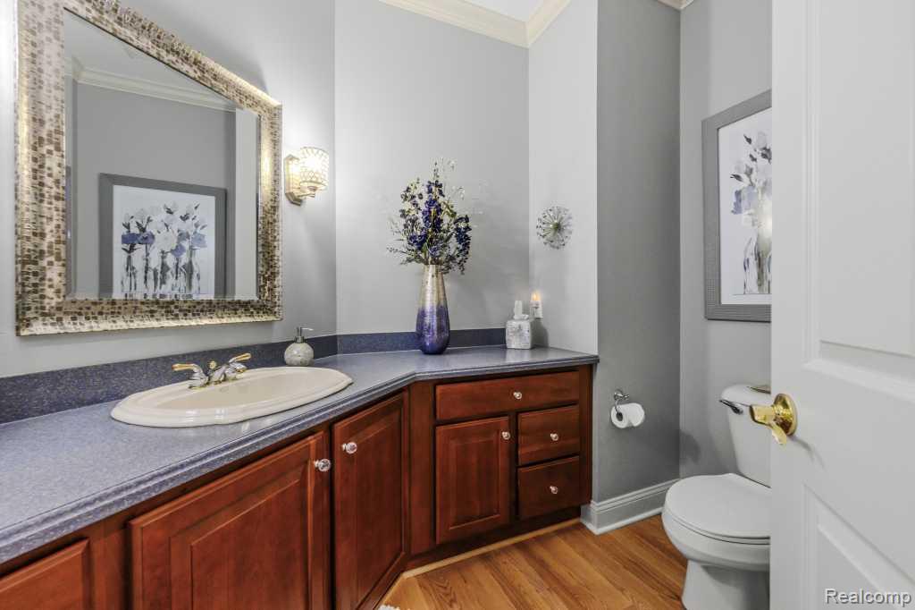 7809 Haverhill Court N, Canton, MI 48187 — Photo 16