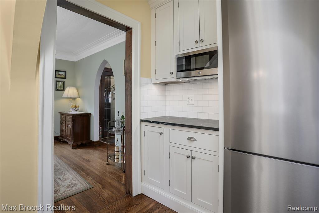 454 W Oakridge Street, Ferndale, MI 48220 — Photo 15