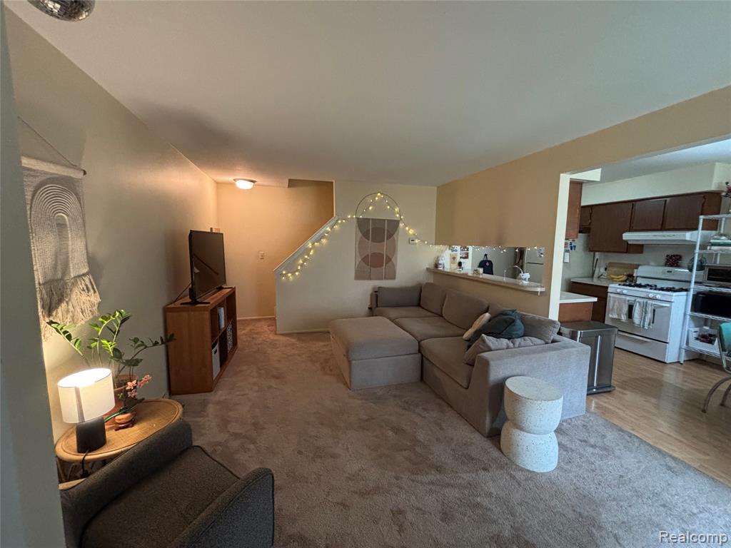 2708 Glenbridge Court - Photo 2