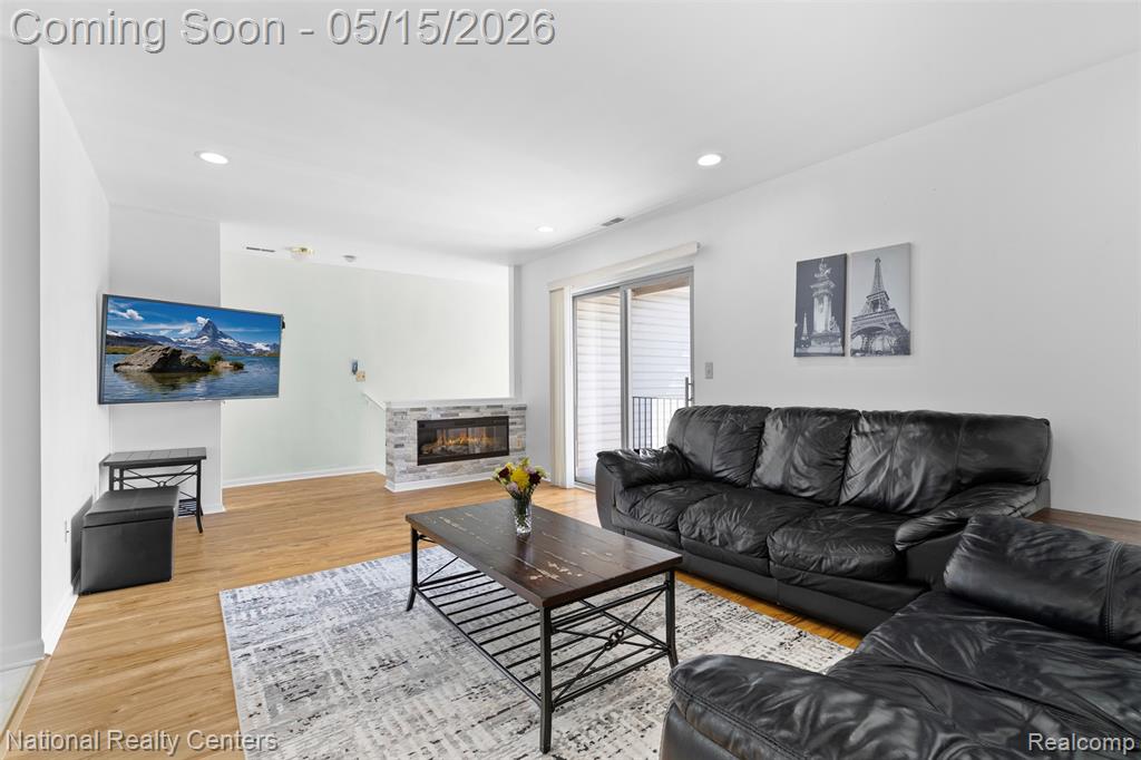 43220 Fountain Drive, Sterling Heights, MI 48313 — Photo 3