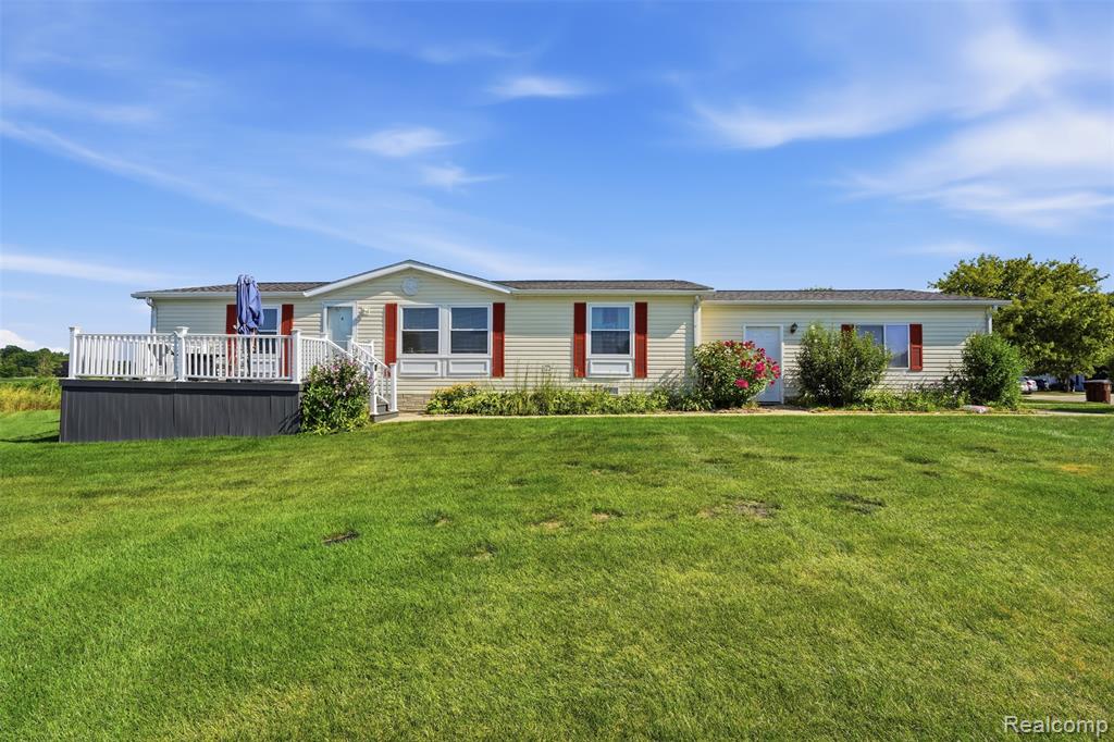 4468 Wynnwood Drive, Howell, MI 48843
