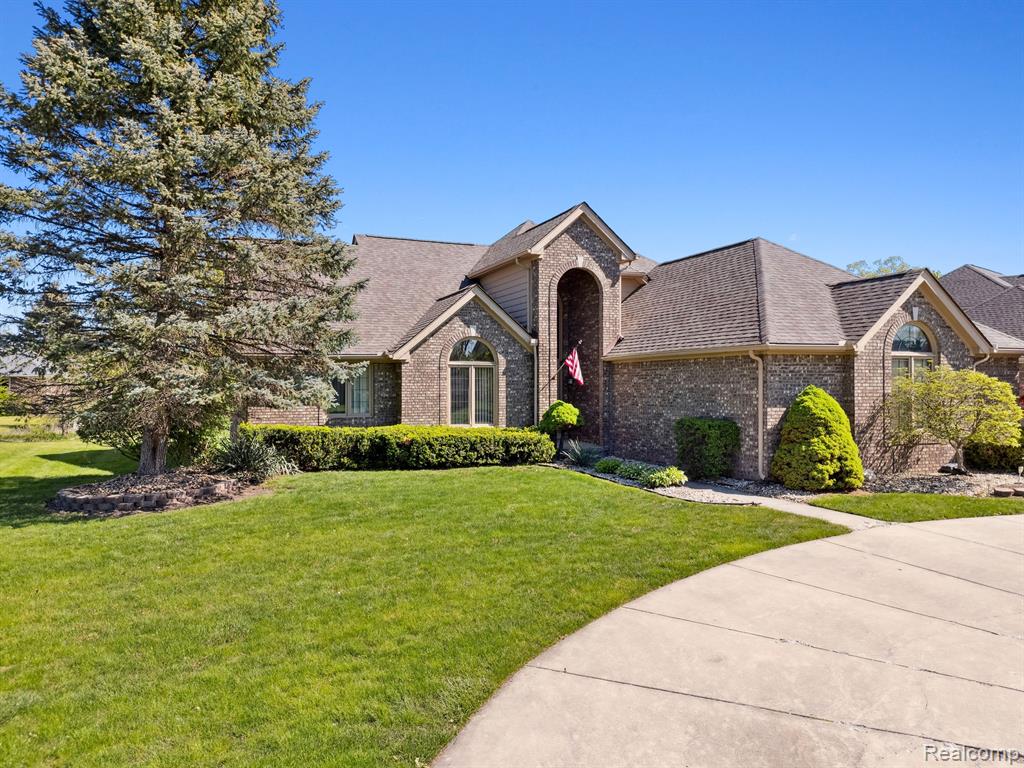 46941 SOUTHGATE Drive, Canton, MI 48188 — Photo 28