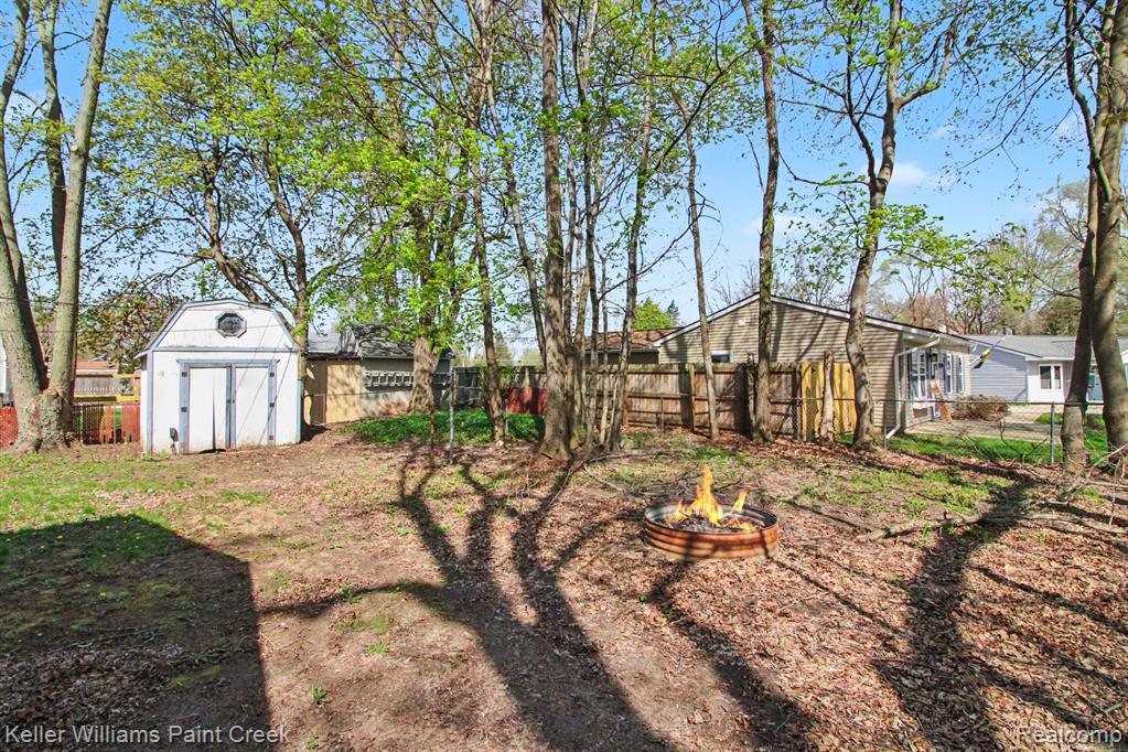 3503 Minton Road, Lake Orion, MI — Photo 13