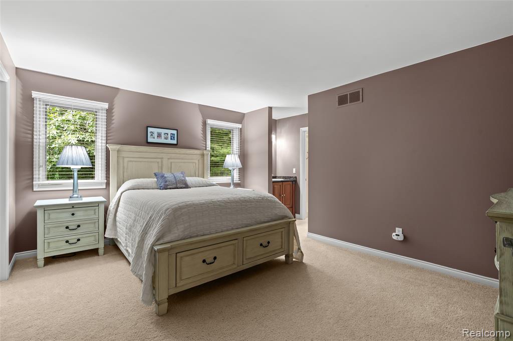 9030 Hidden Court W, South Lyon, MI 48178 — Photo 32