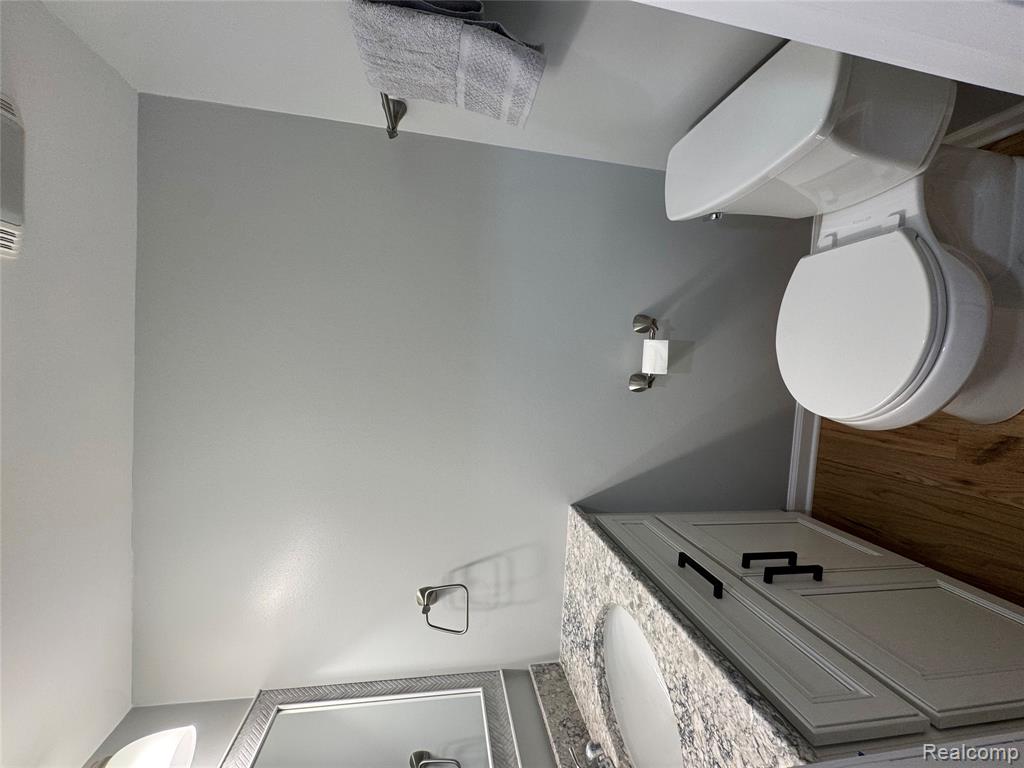39547 Heatherheath Drive, Clinton Twp, MI 48038 — Photo 8
