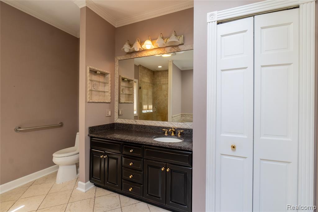 62 Chateaux Du Lac Drive, 14, Fenton, MI 48430 — Photo 25