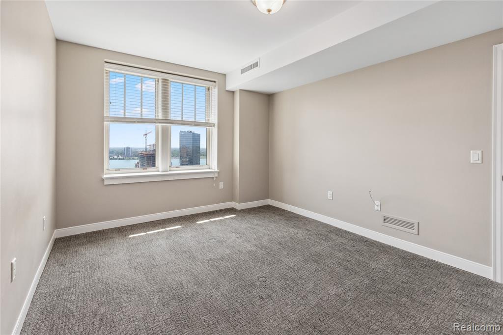525 W Lafayette, 17D, Detroit, MI 48226 — Photo 20