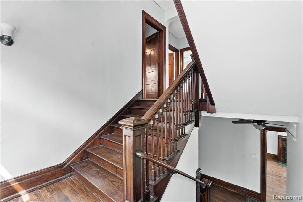 50 TAYLOR Street, Detroit, MI 48202 — Photo 21