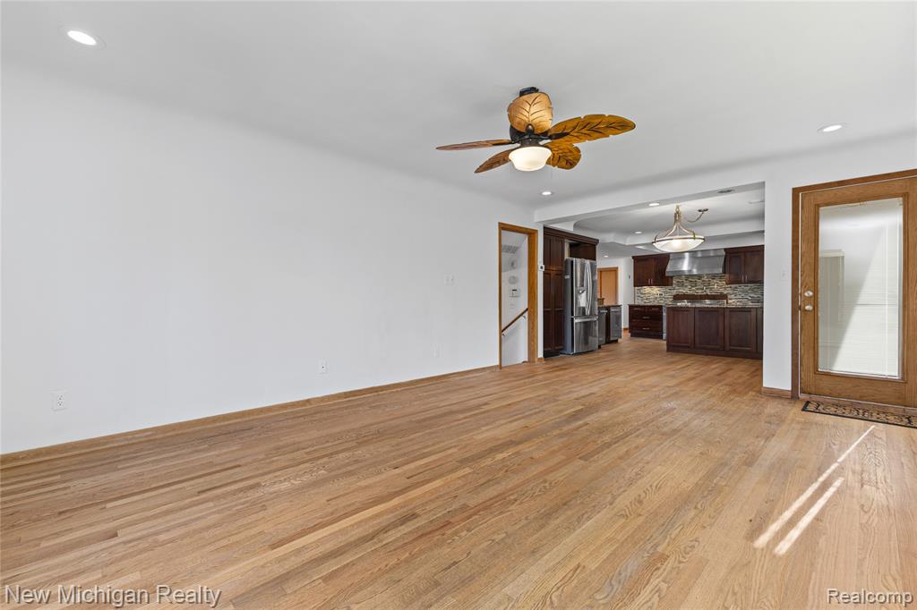 8359 Chicago Road, Warren, MI 48093 — Photo 27