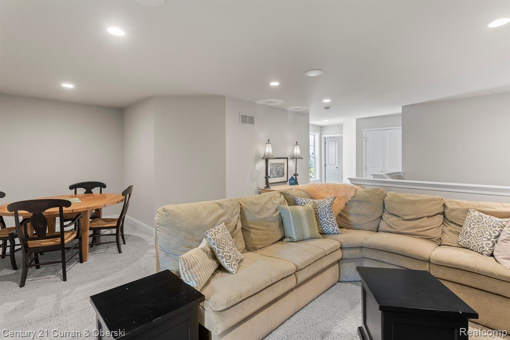 42833 CARDINAL Way, Novi, MI — Photo 29