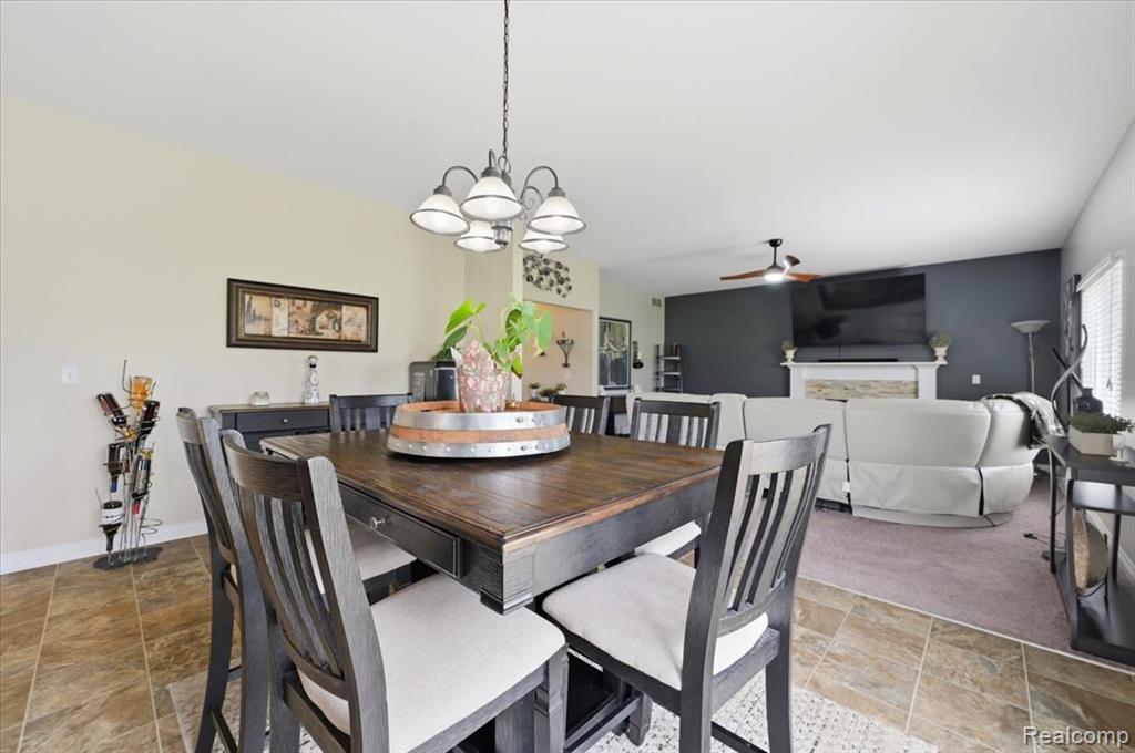 8131 Peninsula Circle, Grand Blanc, MI 48439 — Photo 13