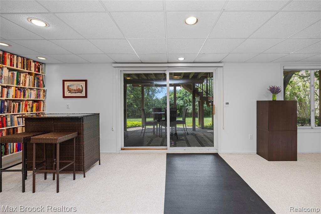 4860 Lagoons Circle, West Bloomfield, MI 48323 — Photo 55