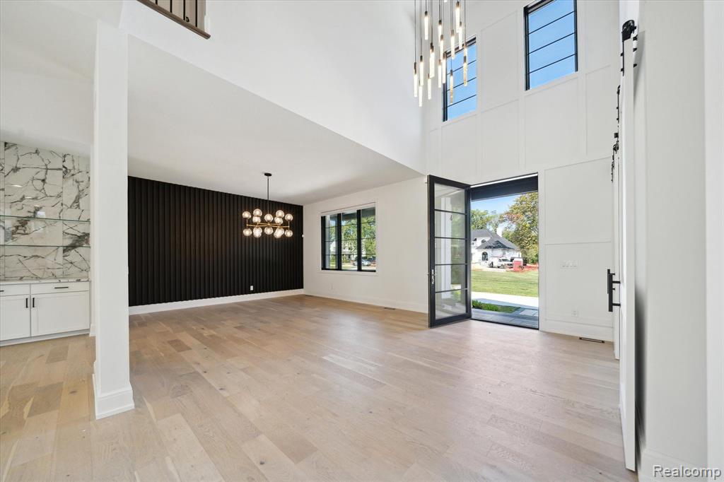 7450 PARKSTONE Lane, Bloomfield Hills, MI 48301 — Photo 8