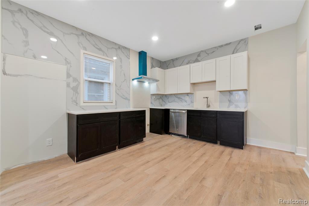 9628 Broadstreet Avenue, Detroit, MI 48204 — Photo 31