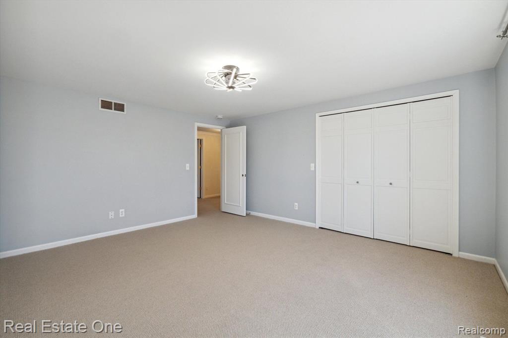 5363 HIGH COURT Way, West Bloomfield, MI 48323 — Photo 32