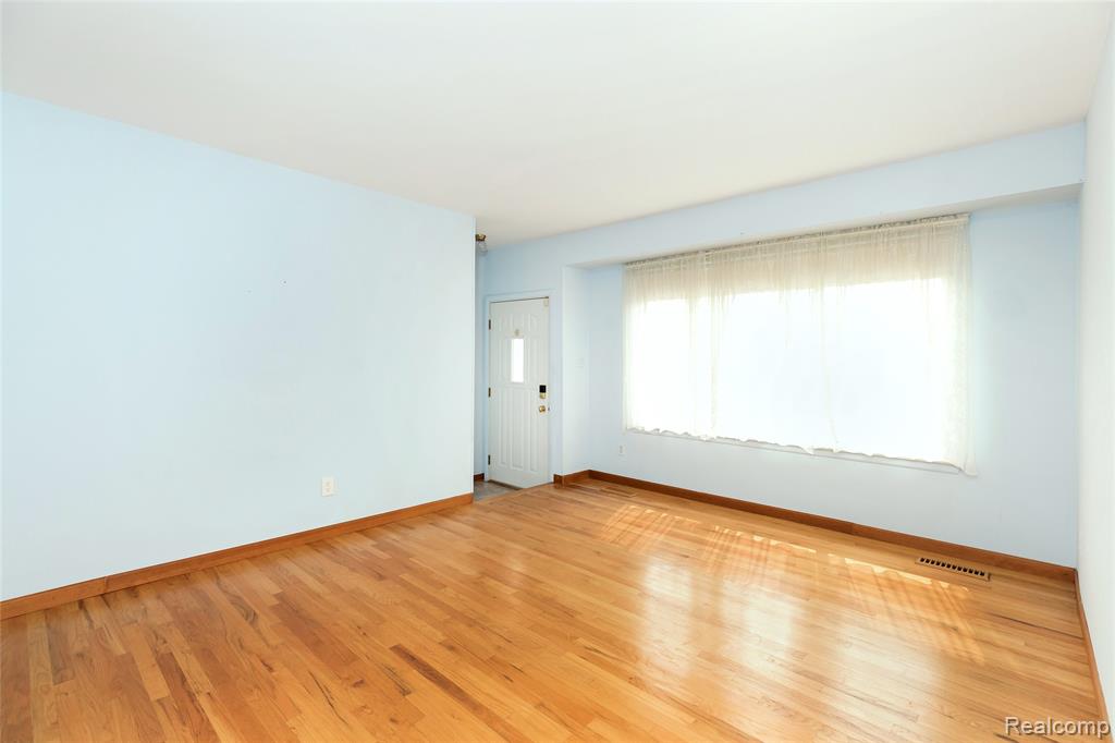 1121 Windham Street, Westland, MI 48186 — Photo 9