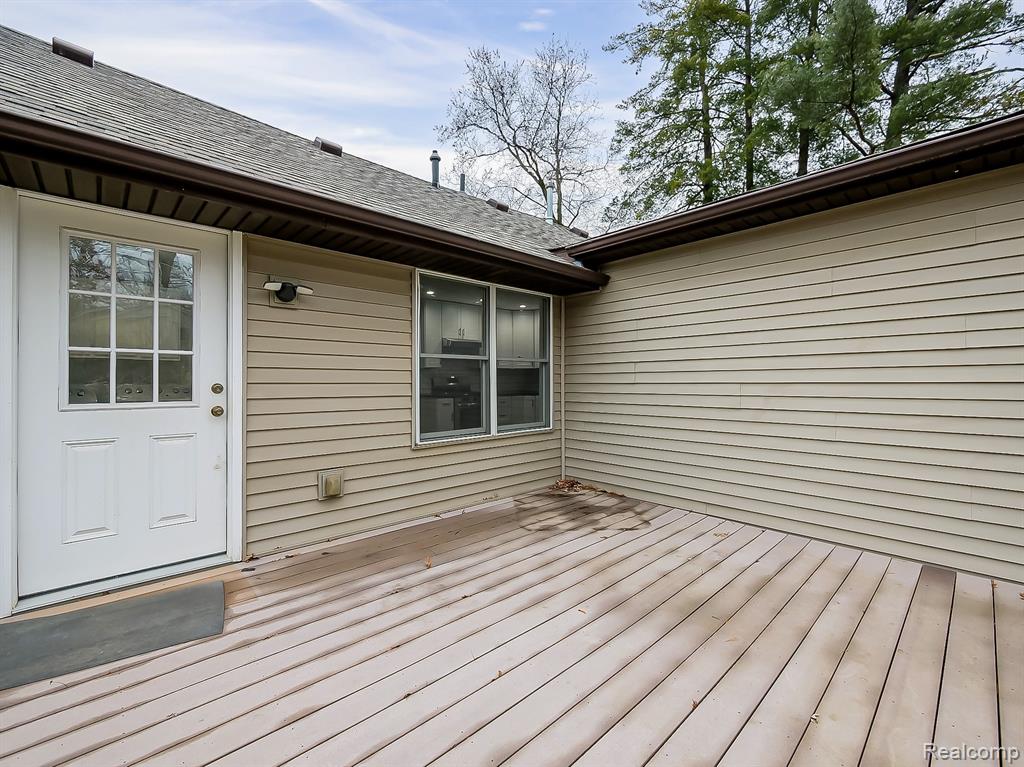 4744 Midland Drive, Pinckney, MI 48169 — Photo 36