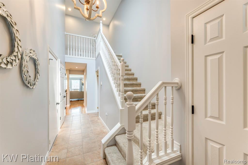 819 E Pointe, Port Huron, MI 48060 — Photo 5