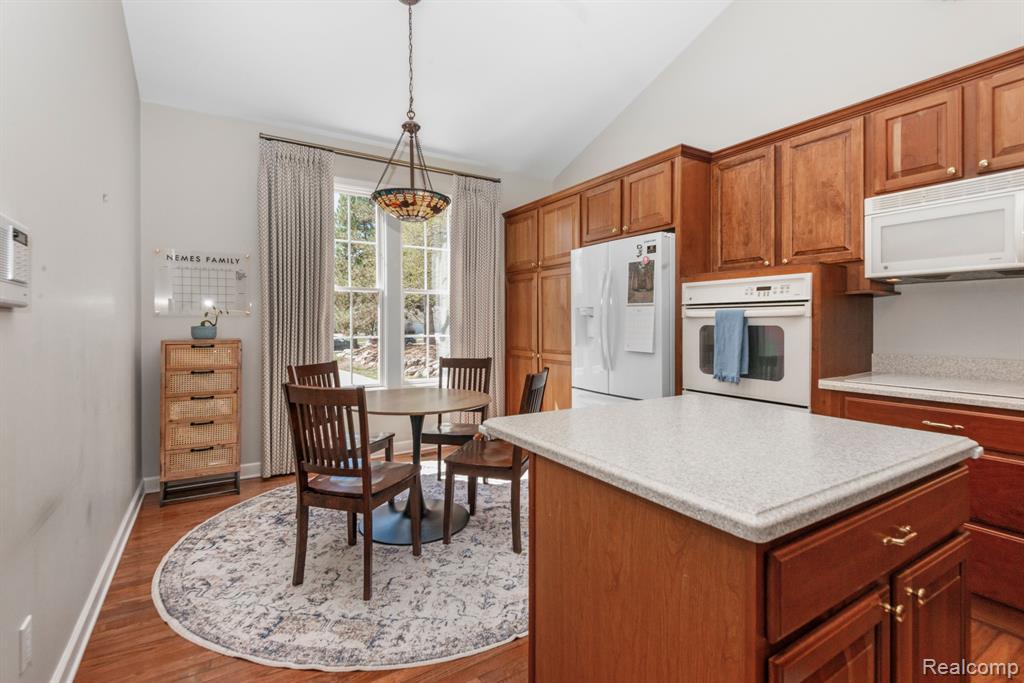 16420 Cypress, Northville, MI 48168 — Photo 4