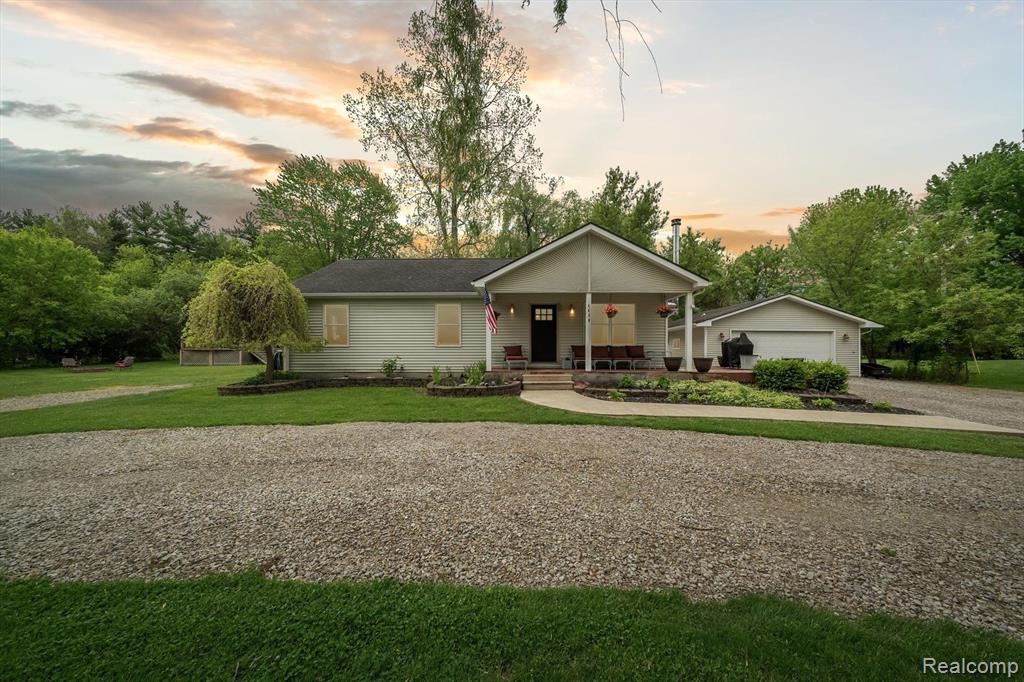 4438 PINEGROVE Drive, Dryden, MI 48428 — Photo 2