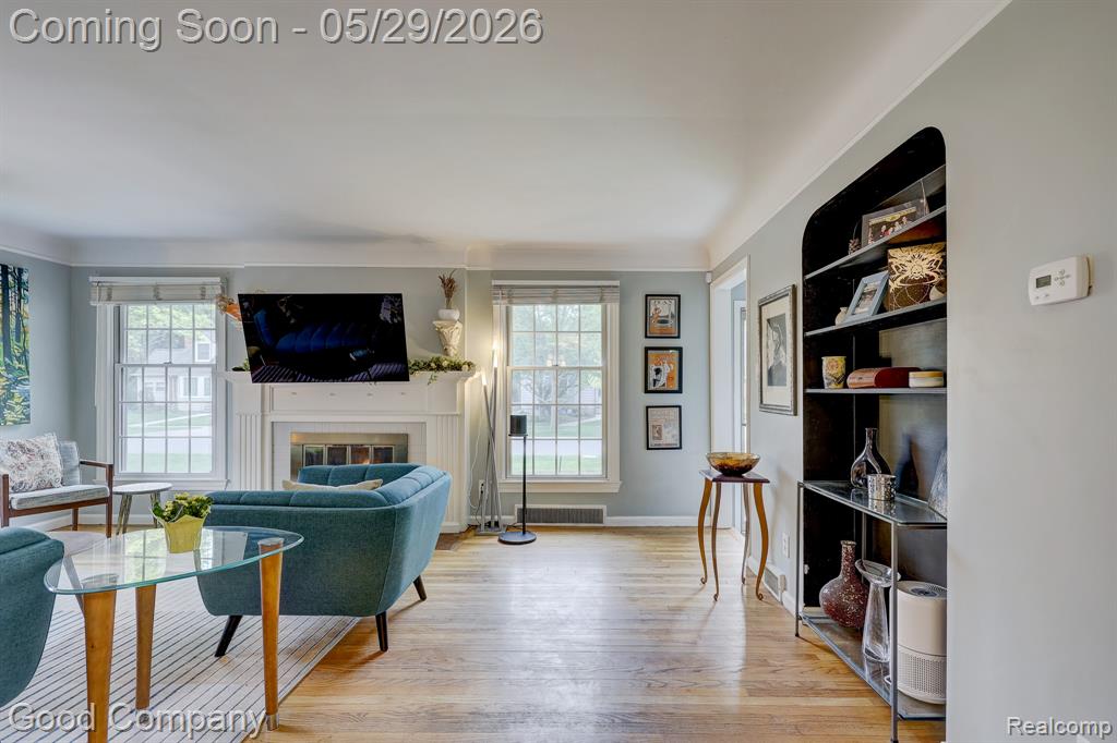10074 Lincoln Drive, Huntington Woods, MI — Photo 4