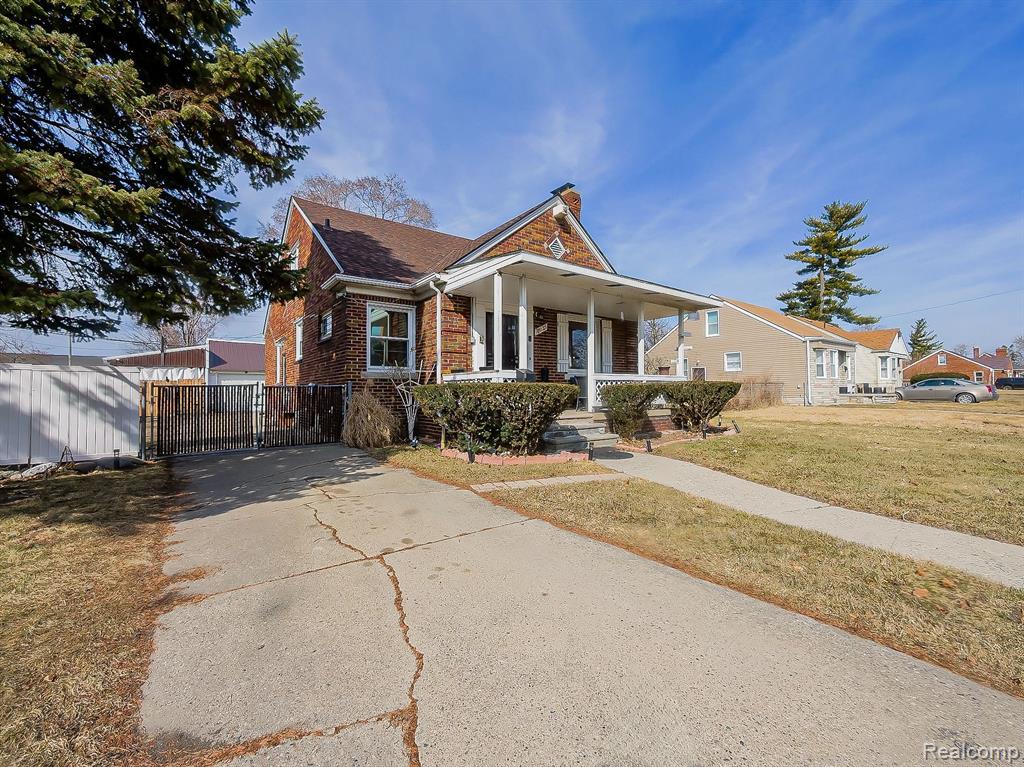 18035 HELEN Street, Detroit, MI 48234 — Photo 2