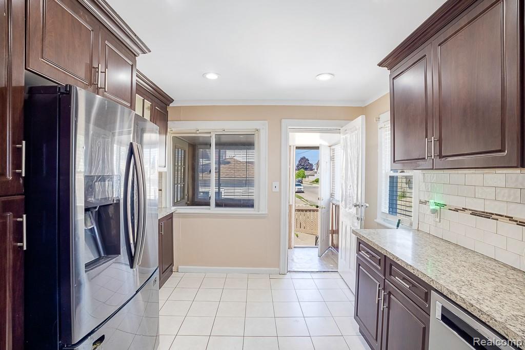 4663 Mead Street N, Dearborn, MI 48126 — Photo 24