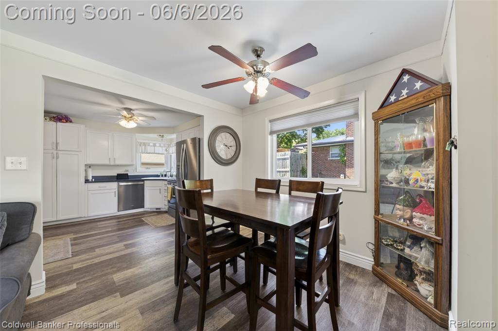 373 Tilmor Drive, Waterford, MI 48328 — Photo 8