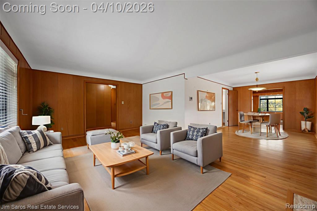 1101 Torrey Road, Grosse Pointe Woods, MI 48236 — Photo 4