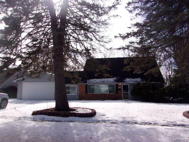 3611 Percy King Road, Waterford, MI