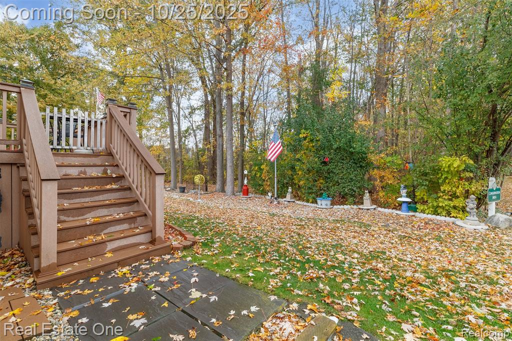 5580 Elmhurst Drive, Trenton, MI 48183 — Photo 36