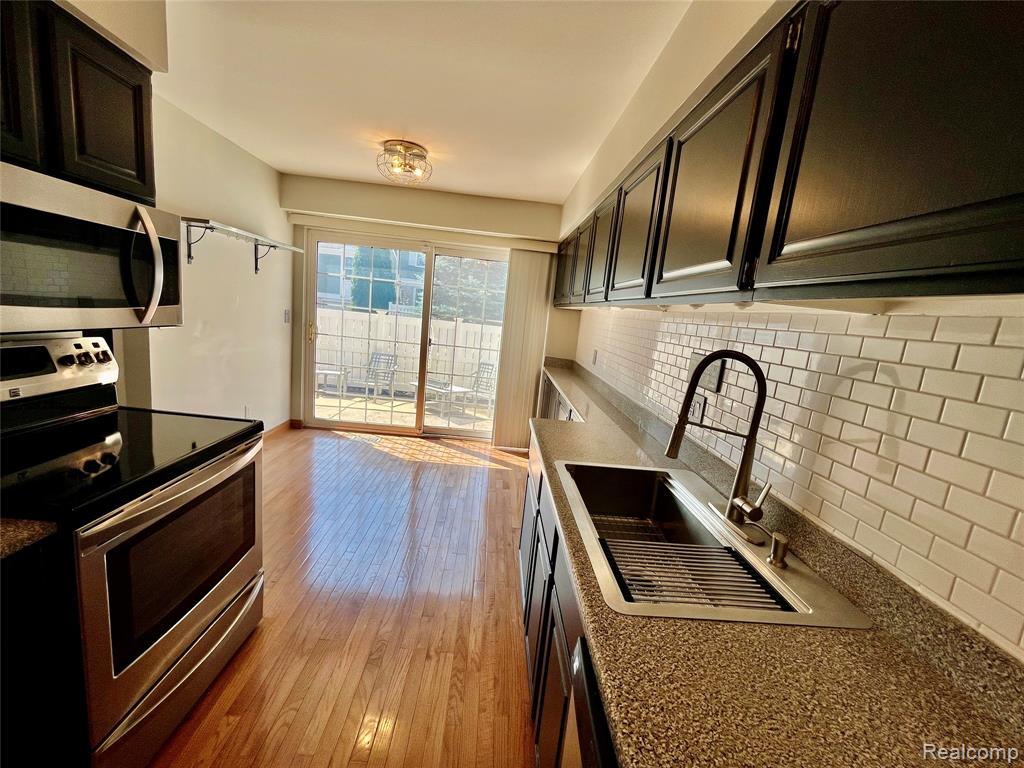20864 E Glen Haven Circle, Northville, MI 48167 — Photo 14