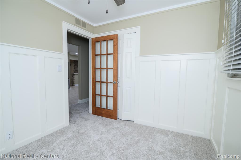 47337 Winthrop Street, Shelby Twp, MI 48317 — Photo 12