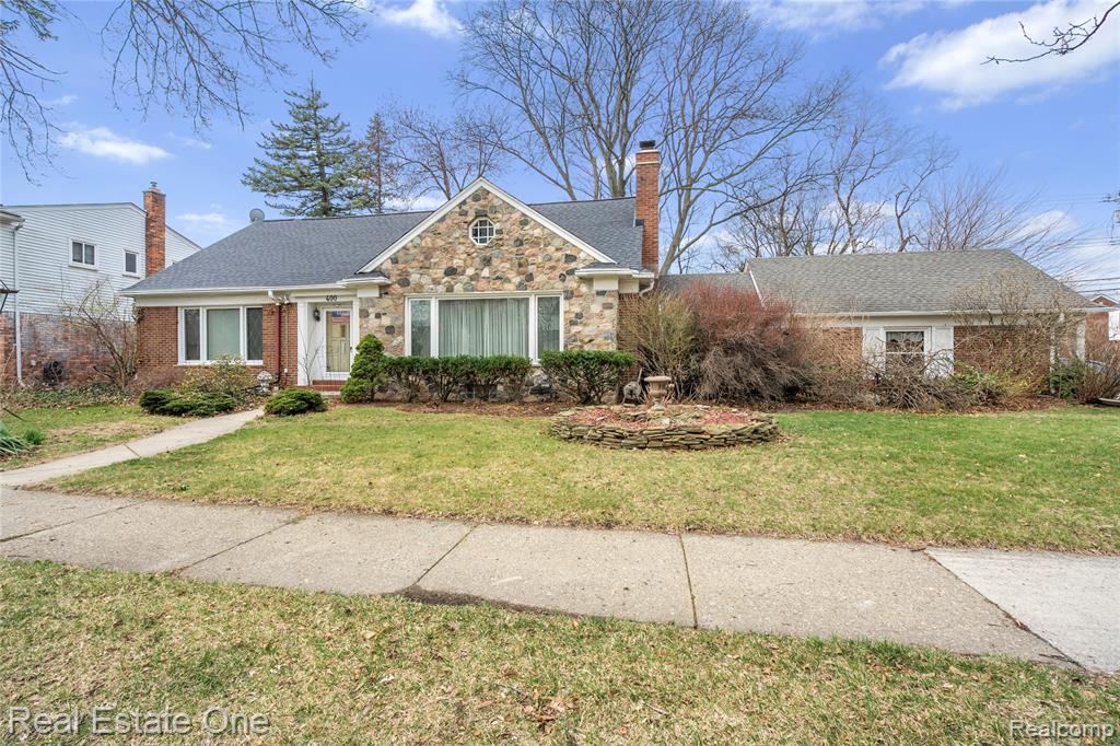 400 Beechmont Street, Dearborn, MI 48124 — front exterior