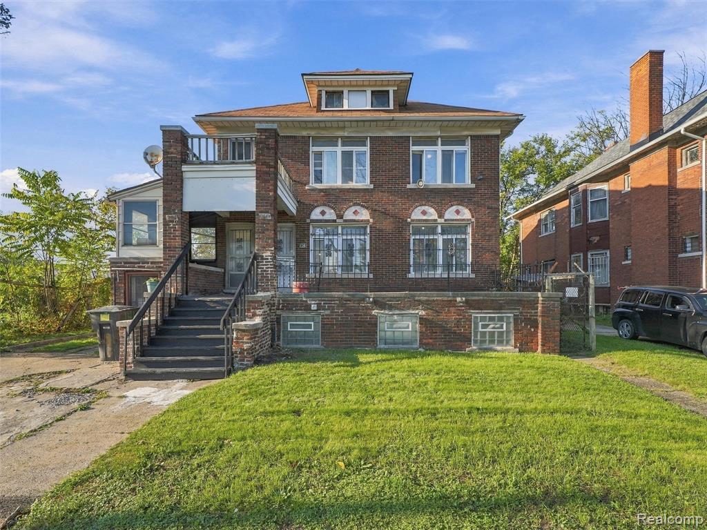 158-160 W Arizona Street, Detroit, MI 48203
