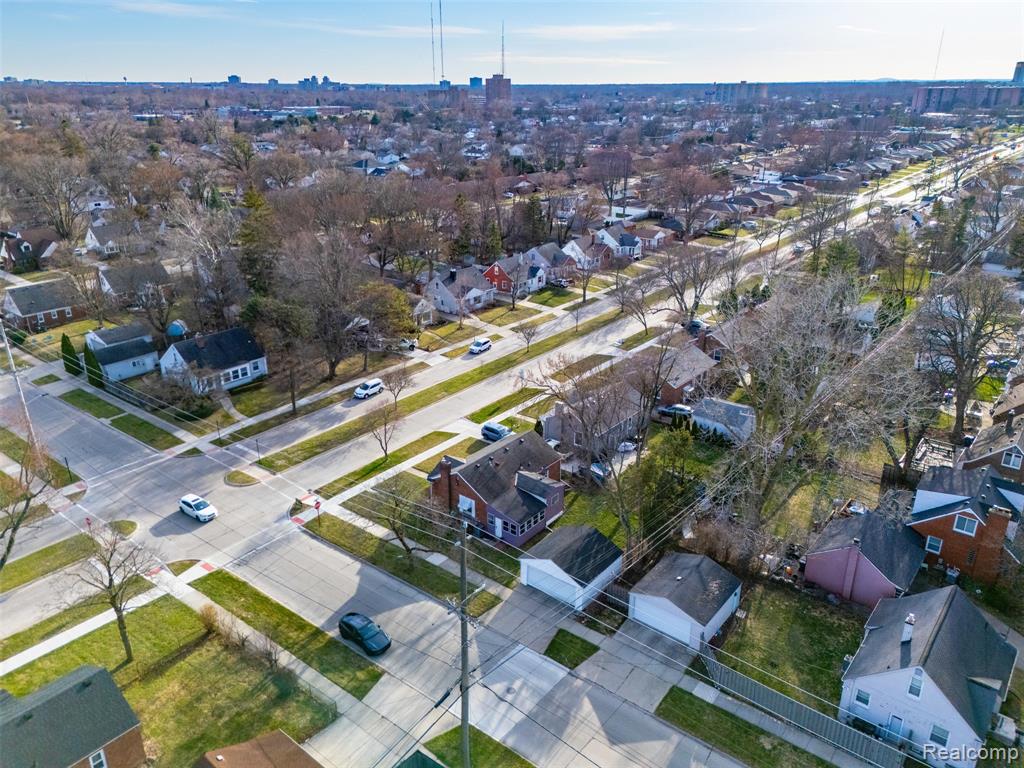 14000 Lincoln Street, Oak Park, MI 48237 — Photo 45