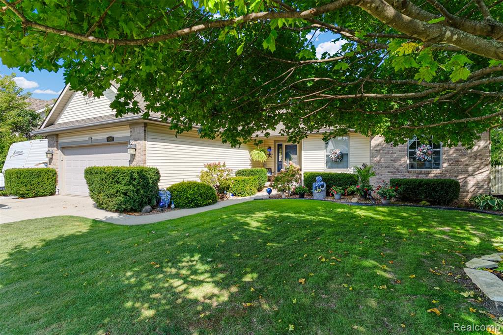 4429 W Edge Way Street, Grand Blanc, MI 48439 — Photo 4