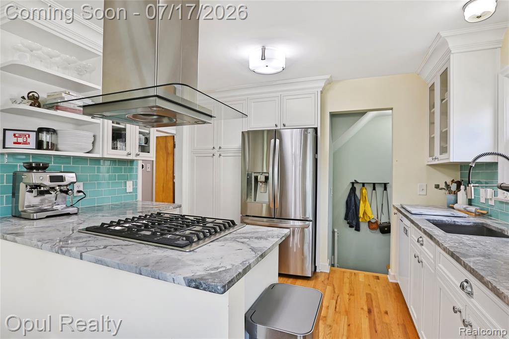 905 Forestdale Road, Royal Oak, MI 48067 — Photo 15