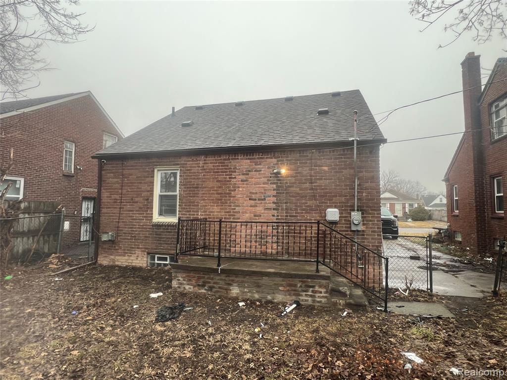 9599 WHITCOMB Street, Detroit, MI 48227 — Photo 6