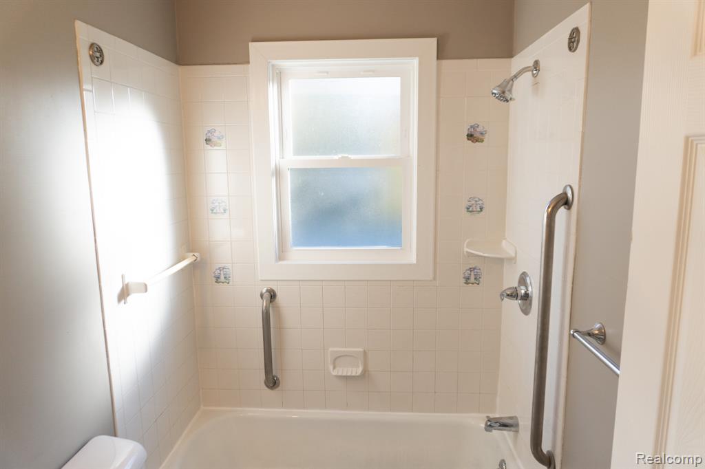 4418 Brunswick Avenue, Flint, MI 48507 — Photo 22