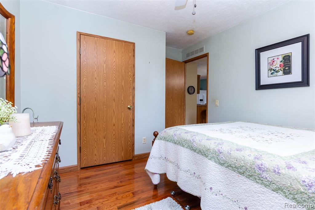 6137 East Street, North Branch, MI 48461 — Photo 30
