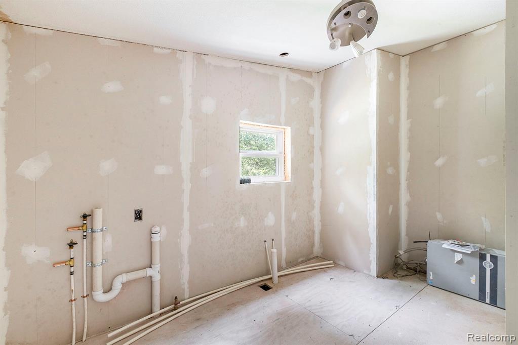 1015 Old Leake Court, Holly, MI 48442 — Photo 17