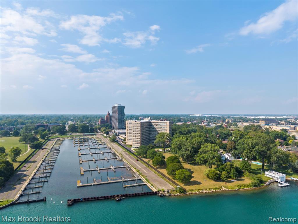 8900 E Jefferson Avenue Avenue, 620, Detroit, MI 48214 — Photo 10